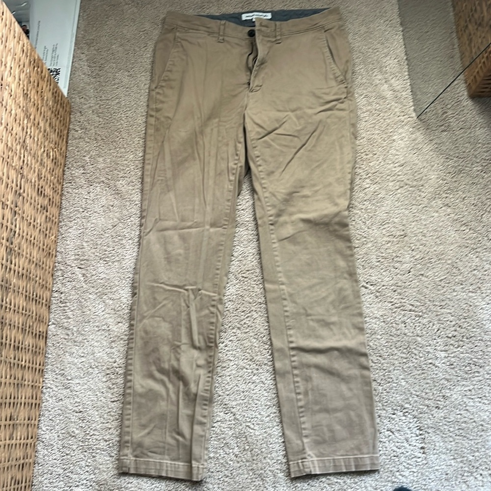 Men’s Khaki Pants 32W x 33L